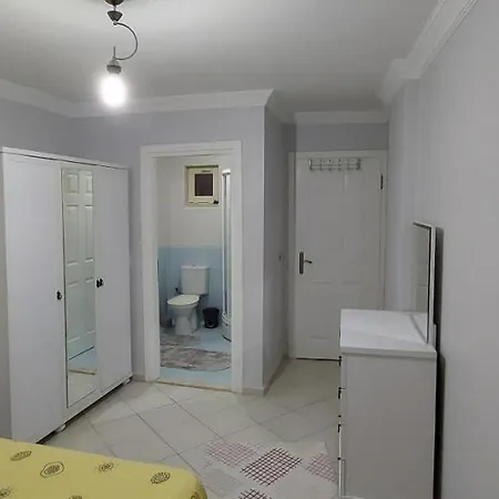 Huzurlu Ve Sakin Bir Sitede Guzel Bir Tatil Icin